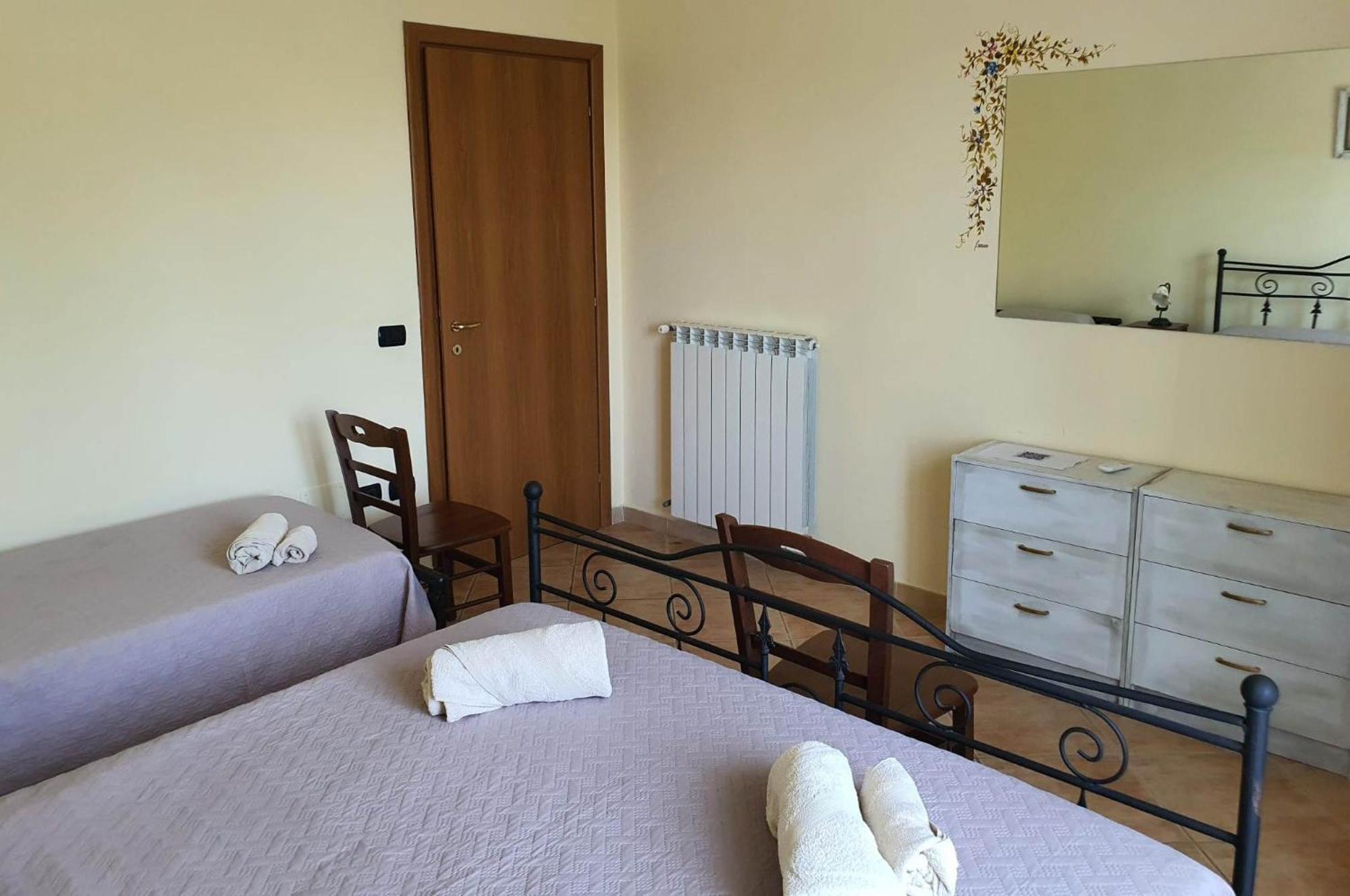 Libro Di Sogni - B&B Letterario กาแซร์ตาเวคเกีย ภายนอก รูปภาพ