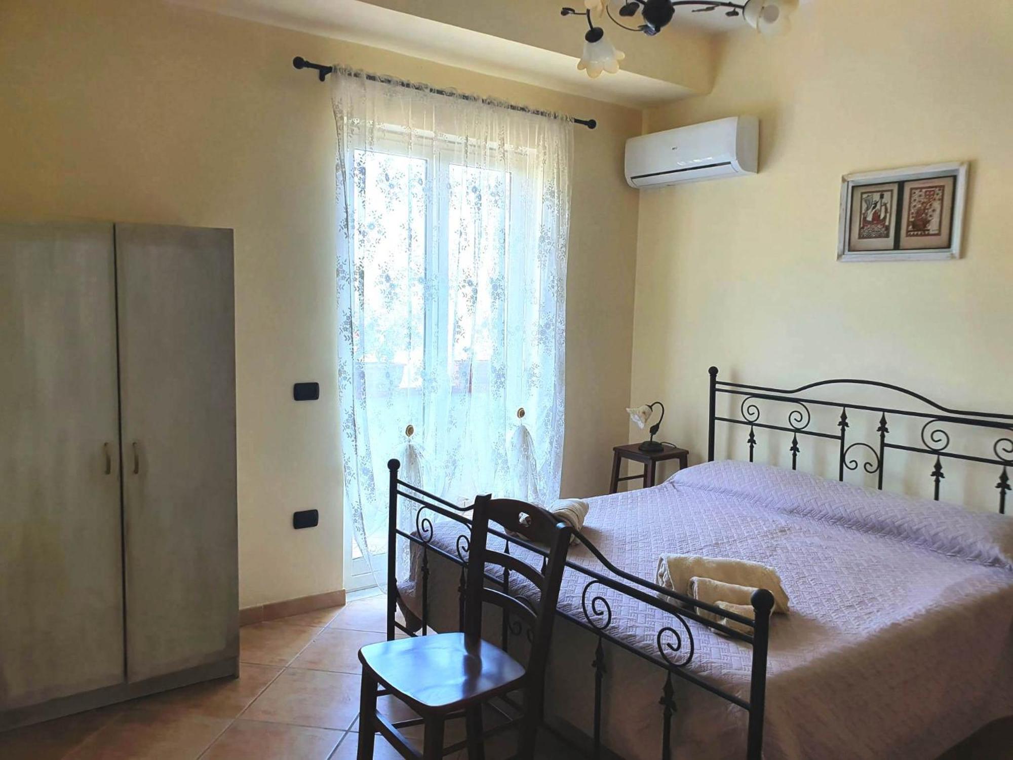 Libro Di Sogni - B&B Letterario กาแซร์ตาเวคเกีย ภายนอก รูปภาพ