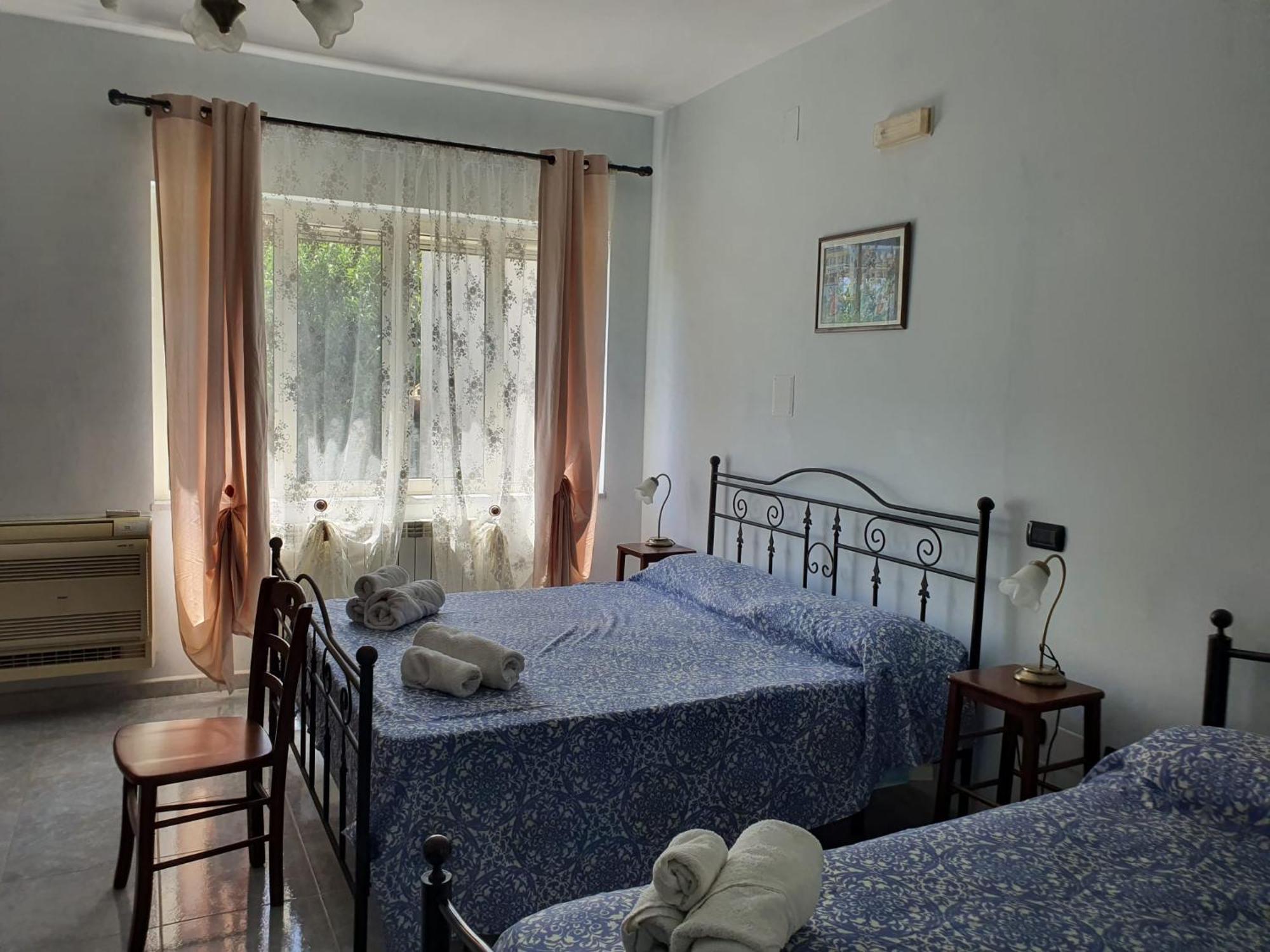 Libro Di Sogni - B&B Letterario กาแซร์ตาเวคเกีย ภายนอก รูปภาพ